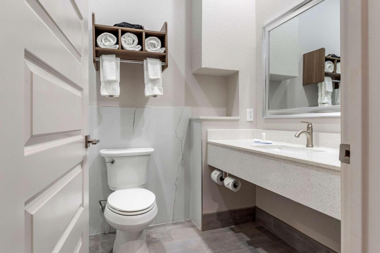 Clarion Pointe Port Arthur-Beaumont South Екстер'єр фото